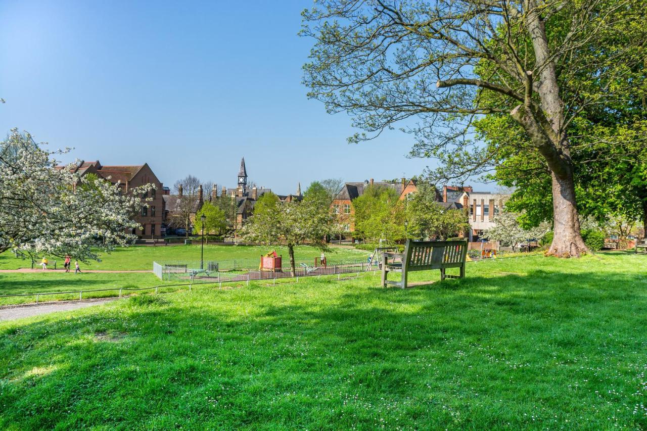 Castle Properties: The Duchess, 3 Bed Family Cottage Windsor Kültér fotó