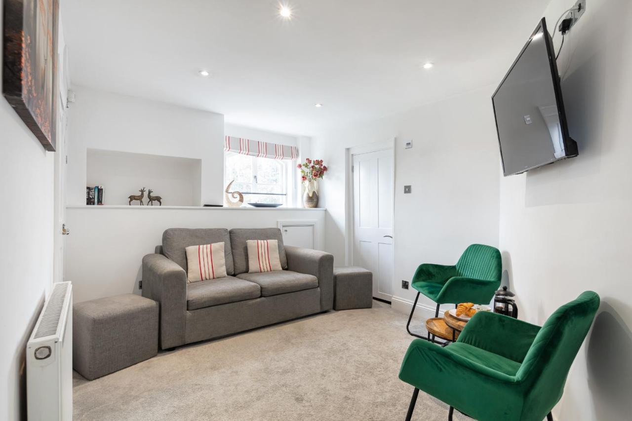Castle Properties: The Duchess, 3 Bed Family Cottage Windsor Kültér fotó