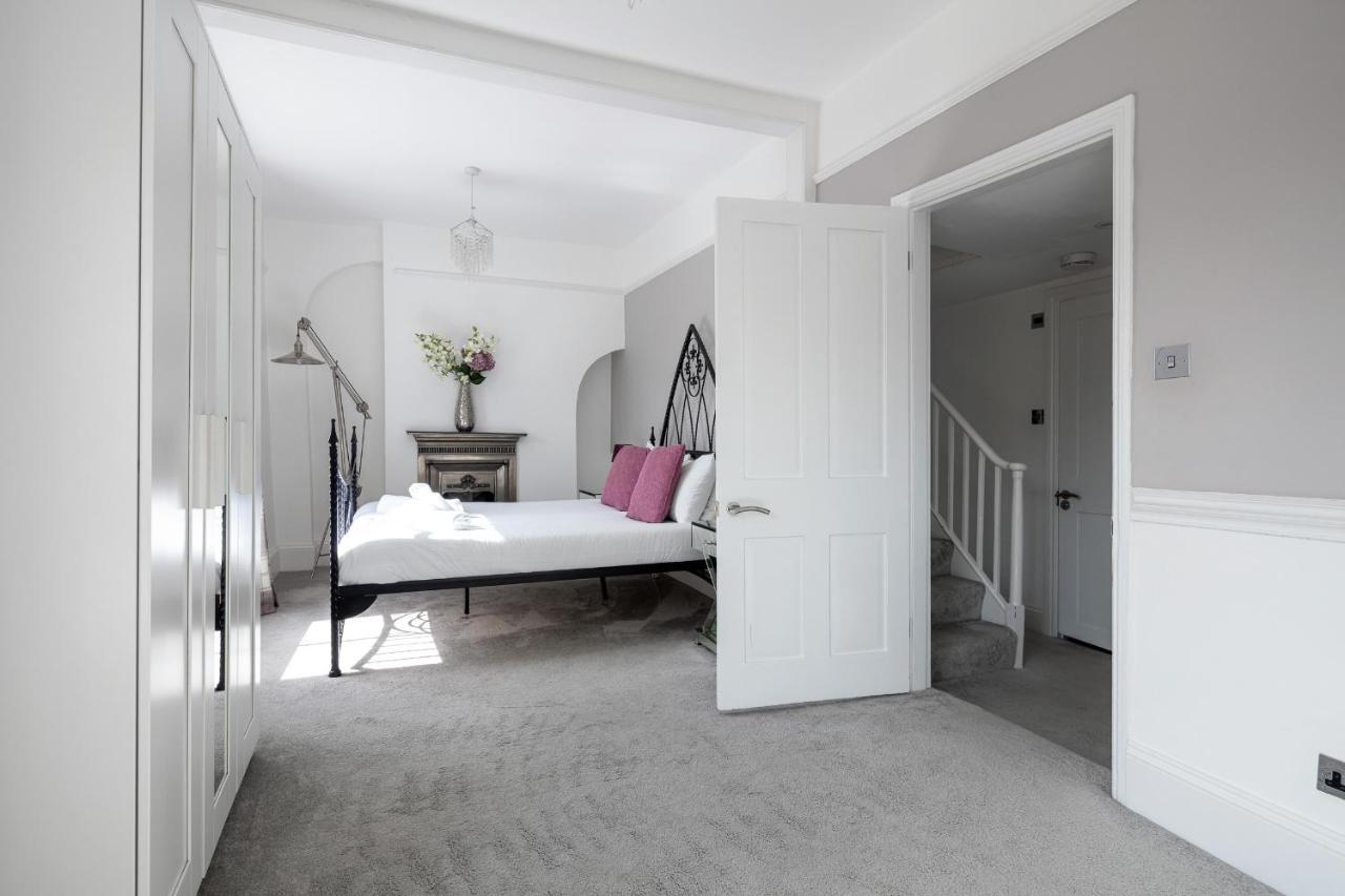 Castle Properties: The Duchess, 3 Bed Family Cottage Windsor Kültér fotó