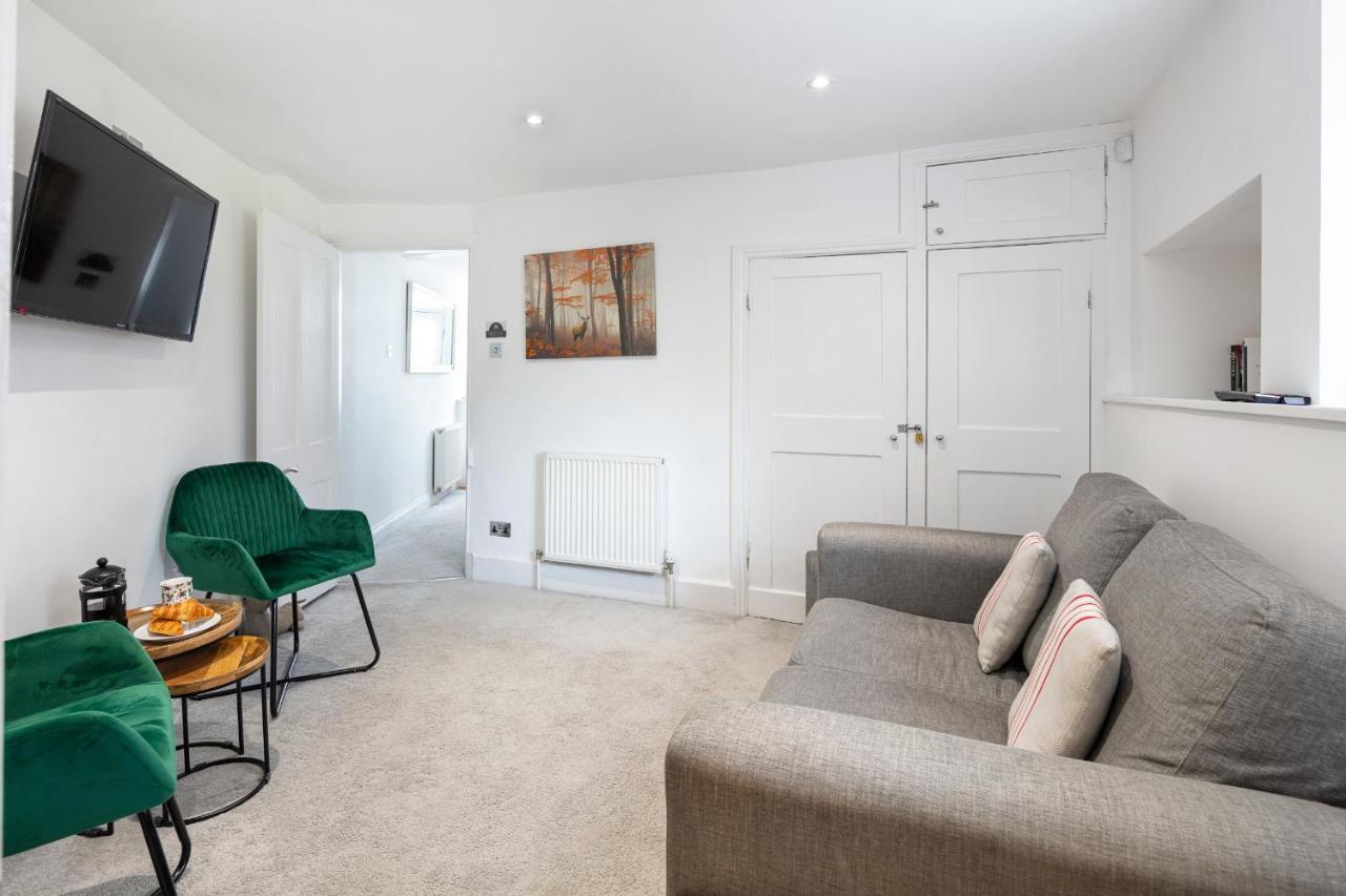 Castle Properties: The Duchess, 3 Bed Family Cottage Windsor Kültér fotó