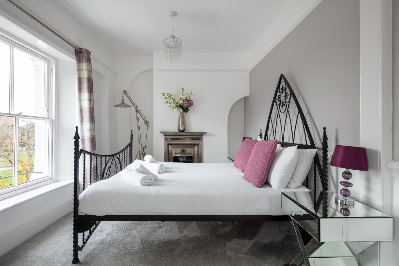 Castle Properties: The Duchess, 3 Bed Family Cottage Windsor Kültér fotó