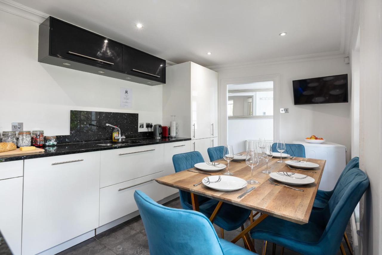 Castle Properties: The Duchess, 3 Bed Family Cottage Windsor Kültér fotó