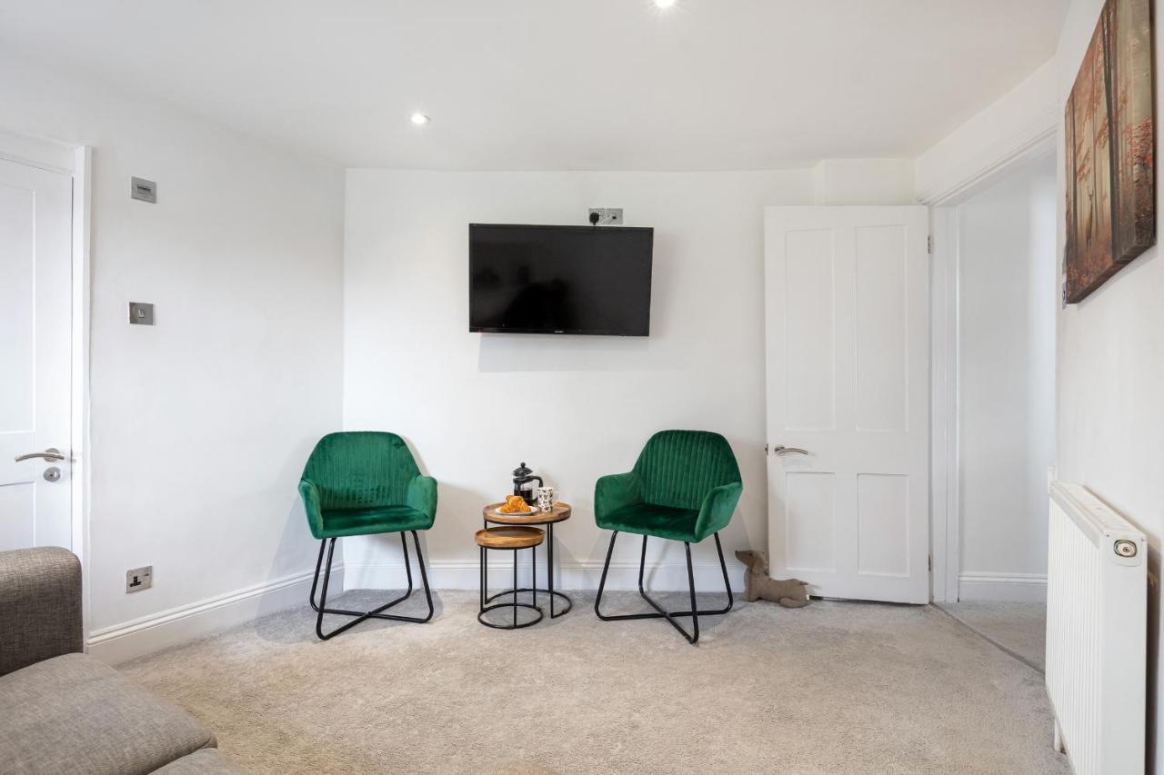 Castle Properties: The Duchess, 3 Bed Family Cottage Windsor Kültér fotó